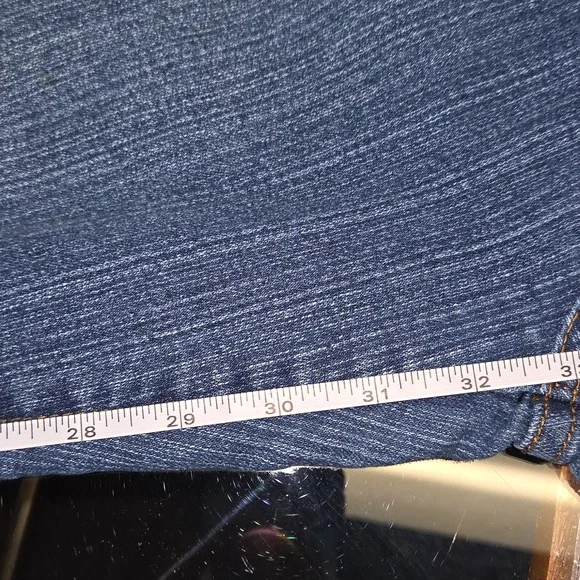 Ed Hardy Embroidered Skull Flames Tattoo Jeans EUC Size 33x32 Vintage - Picture 8 of 8